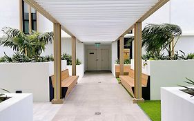 Chermside 3 Beds Apartment Close To Hospital And Shops